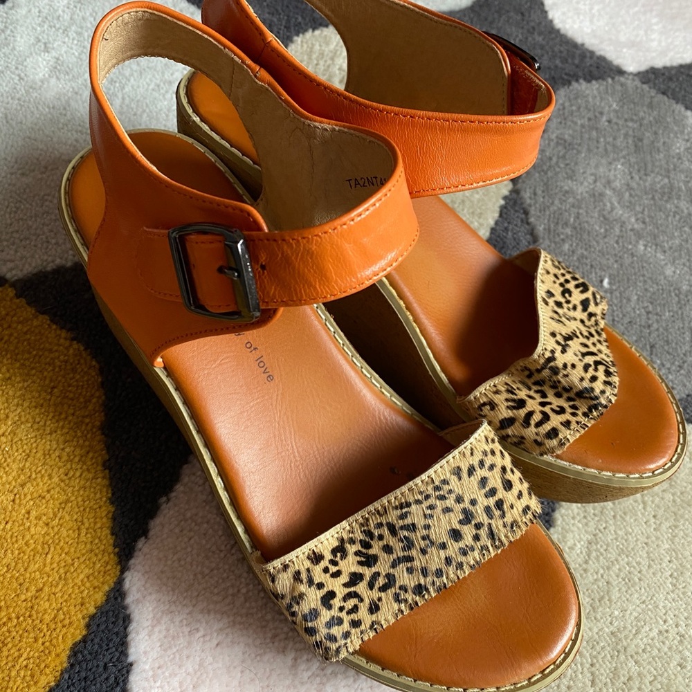 Fashion Leopard scandals, very good condition. Very comfortable